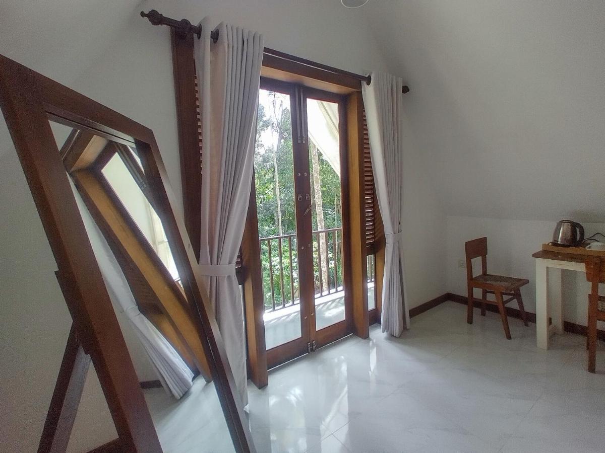 Once In Ella Hotel Exterior photo