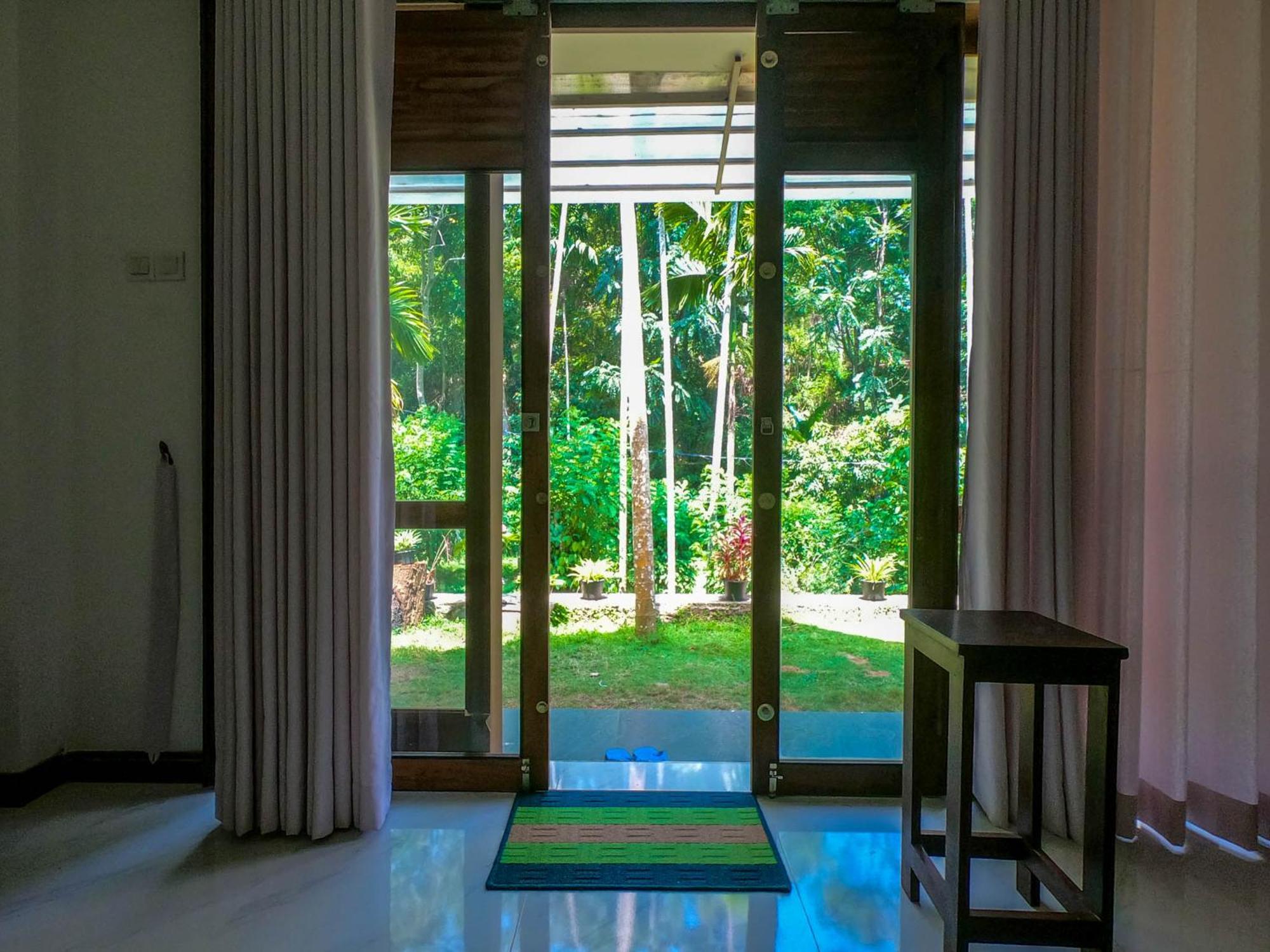 Once In Ella Hotel Exterior photo